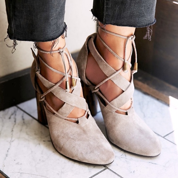 FREE PEOPLE Nouvella Wrap Heel - Picture 1 of 15
